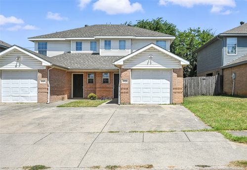 1321 Village Garden Dr, Azle, TX, 76020-5112 | Card Image