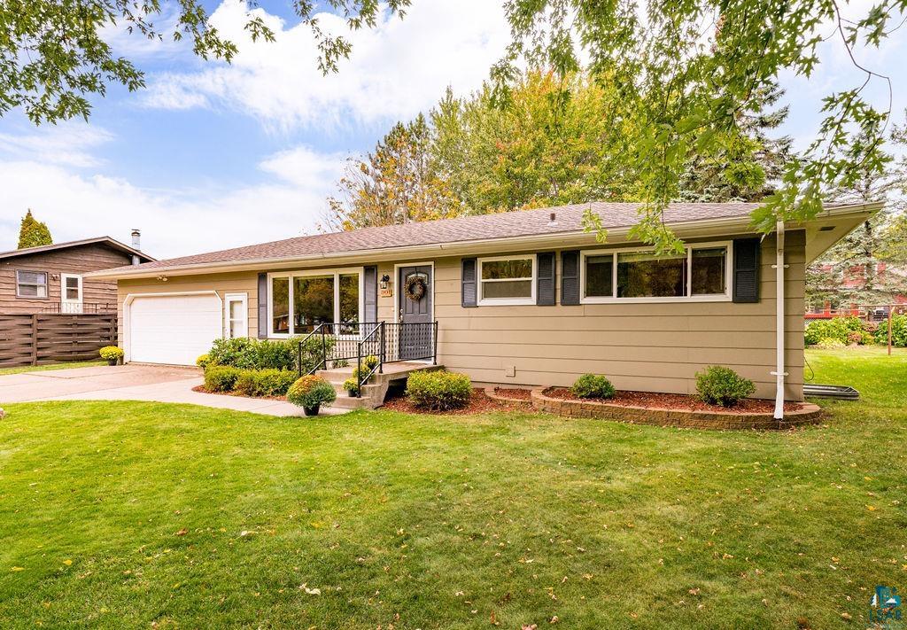 Rainbow St, Duluth, MN 55811