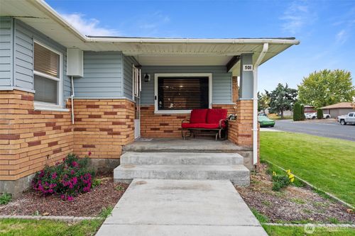 501 E 4th Ave, Warden, WA, 98857-9805 | Card Image