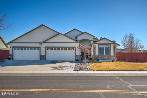 400 Dog Leg Dr, Fernley, NV, 89408-5601 | Card Image