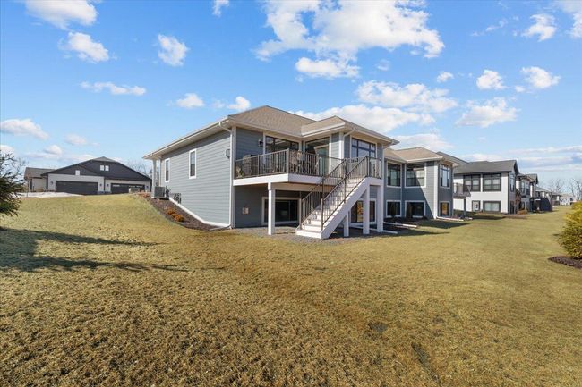 7865 E Stone Ridge Dr, Condo with 3 bedrooms, 3 bathrooms and null parking in Lannon WI | Image 34
