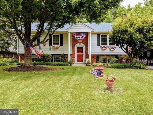 8111 Overlook Ct, FREDERICK, MD, 21702-9486 | Card Image