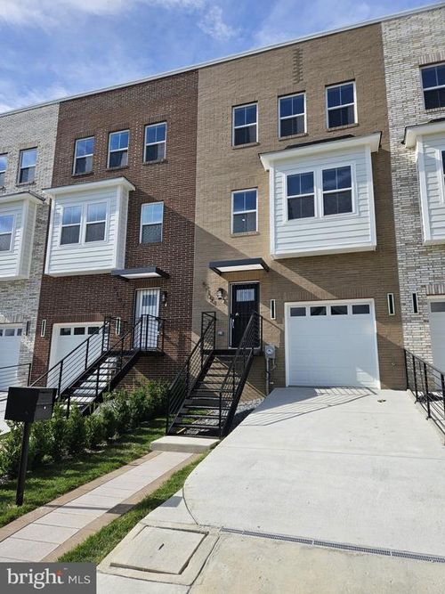 5104 Fitch St Se, WASHINGTON, DC, 20019-5909 | Card Image