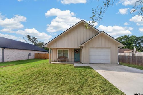 306 W Tarbutton St, Troup, TX, 75789-1019 | Card Image