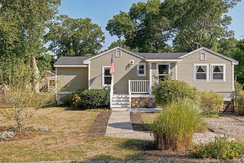 15 Summer St, Wareham, MA, 02571-1214 | Card Image