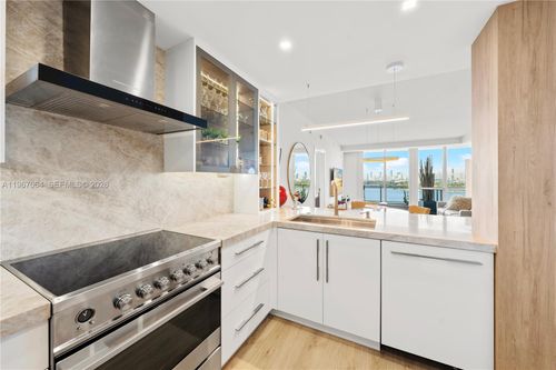 apt-911-540 West Ave, Miami Beach, FL, 33139-6781 | Card Image