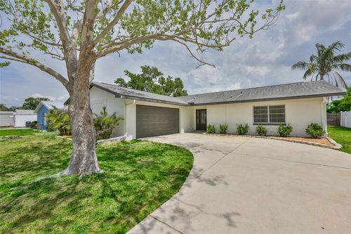539 Red Mangrove Ln, Apollo Beach, FL, 33572-2549 | Card Image