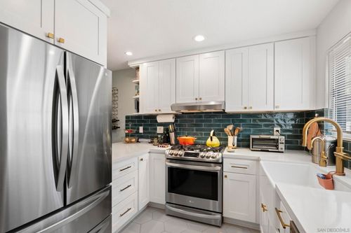 15-3985 Wabaska Dr, San Diego, CA, 92107-1811 | Card Image