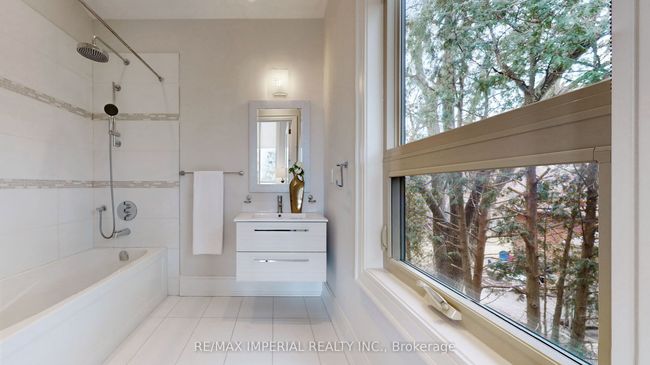 9 Hilda Ave, House other with 5 bedrooms, 6 bathrooms and 5 parking in North York ON | Image 16