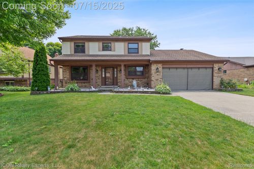 3598 Barg Dr, Sterling Heights, MI, 48310-6910 | Card Image