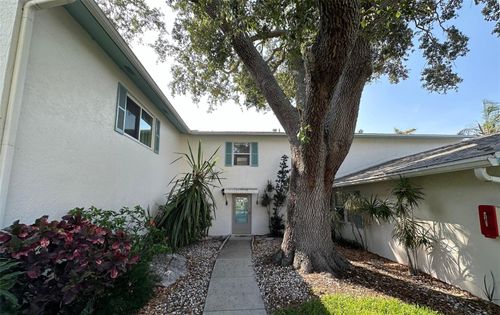 b-3276 38th Way S, Saint Petersburg, FL, 33711 | Card Image