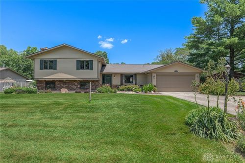 8920 Olde Farm Lane, Washington Twp, OH, 45458 | Card Image