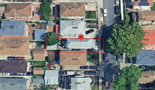 13524 126th St, South Ozone Park, NY, 11420-3704 | Card Image