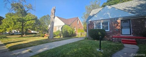 20242 Ward St, Detroit, MI, 48235-1141 | Card Image