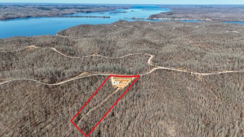 1375 Overlook Trl, Stewart, TN, 37175-2204 | Card Image