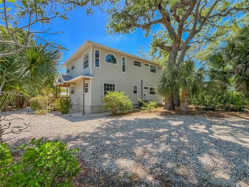 201 Georgia Ave, Crystal Beach, FL, 34681 | Card Image