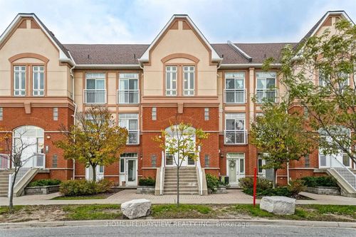 21-9 Pine St, York, ON, M9N0A6 | Card Image