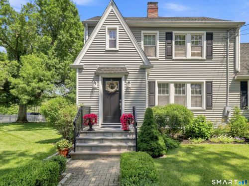 19 Crestview Ave, Stamford, CT, 06907-1906 | Card Image