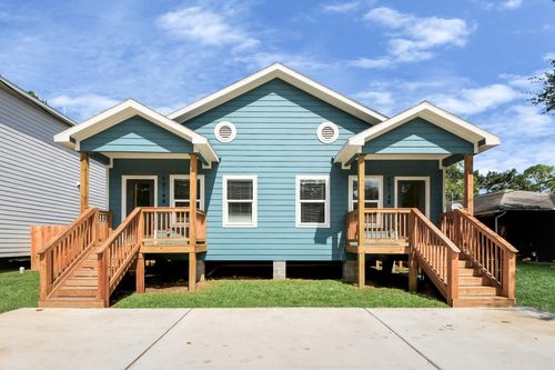 b-1314 W Willis St, Alvin, TX, 77511-5968 | Card Image