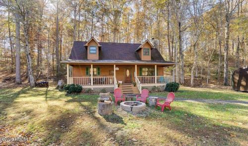725 Country Ln, Murphy, NC, 28906-6077 | Card Image
