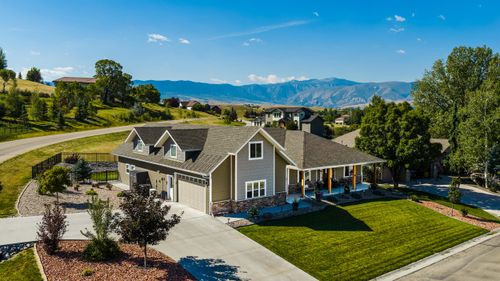 2 Wagon Wheel Ct, Sheridan, WY, 82801-9032 | Card Image