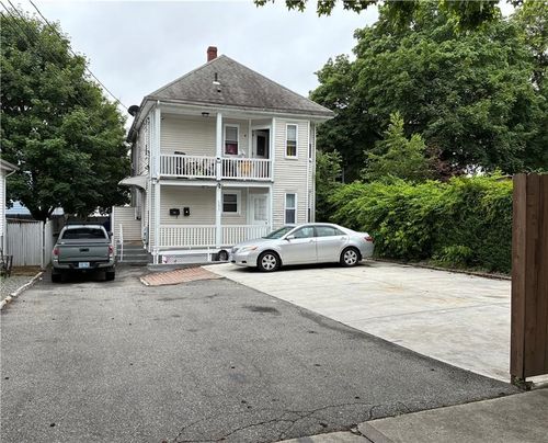121 Murray St, Providence, RI, 02909-5330 | Card Image