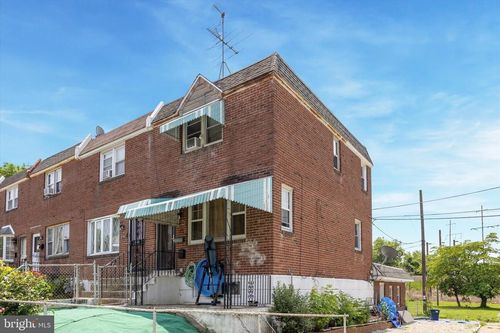 630 Colwyn Ave, DARBY, PA, 19023-2412 | Card Image