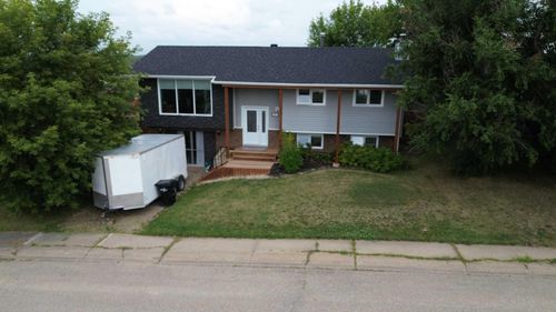 4807 55 Avenue, Valleyview, AB, T0H3N0 | Card Image