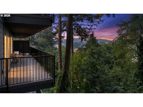 210-200 Burnham Rd, Lake Oswego, OR, 97034-4028 | Card Image