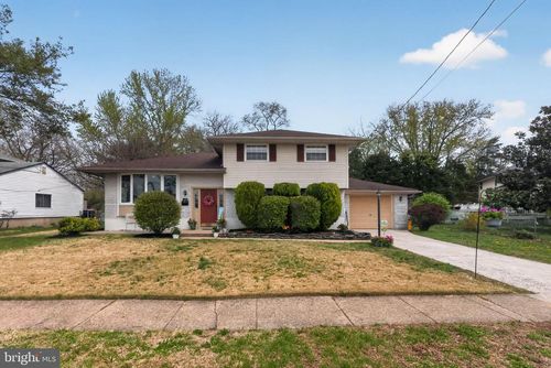 16 Albert Rd, GLENDORA, NJ, 08029-1703 | Card Image