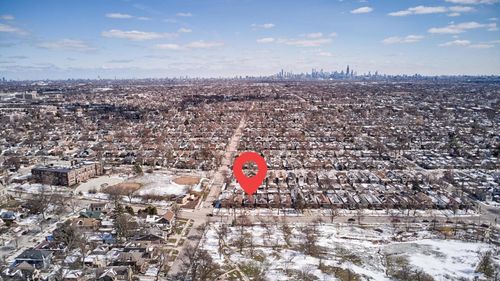 944 Ridgeland Ave, Oak Park, IL, 60302-1441 | Card Image