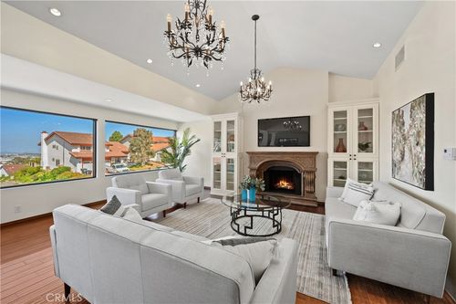 3230 Carolwood Ln, Torrance, CA, 90505-7114 | Card Image