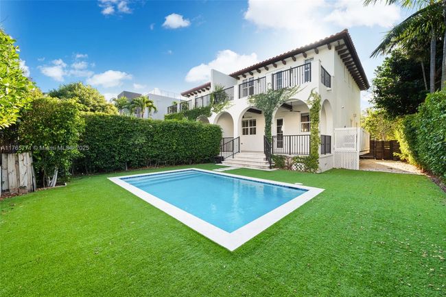 B - 464 Fernwood Rd, Townhouse with 3 bedrooms, 3 bathrooms and null parking in Key Biscayne FL | Image 19