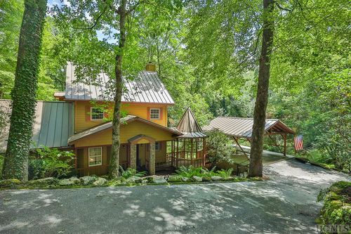 47 Sequoyah Ridge Rd, Highlands, NC, 28741-8572 | Card Image
