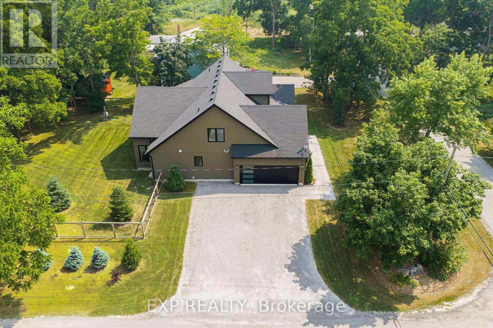 Residential in Fort Erie (Ridgeway) 4