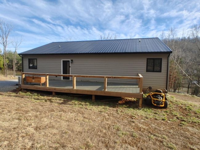 8915 Charlemont Rd, House other with 3 bedrooms, 3 bathrooms and null parking in Goode VA | Image 98