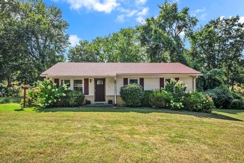 308 Mockingbird Ln, Dickson, TN, 37055-2315 | Card Image