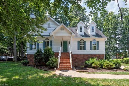 1023 Gregory Way Dr, Kernersville, NC, 27284-2348 | Card Image