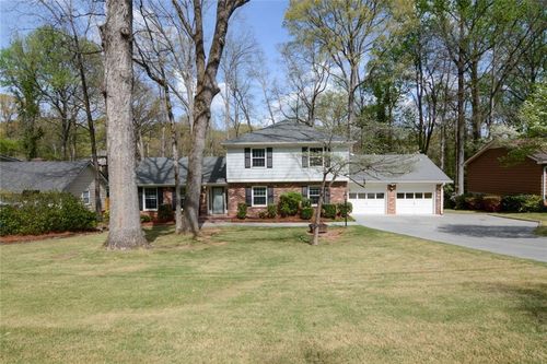 618 Dorsey Cir Sw, Lilburn, GA, 30047-4037 | Card Image