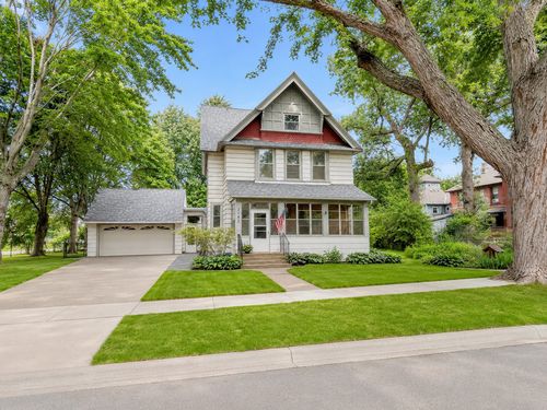 2193 1st St, White Bear Lake, MN, 55110-3522 | Card Image