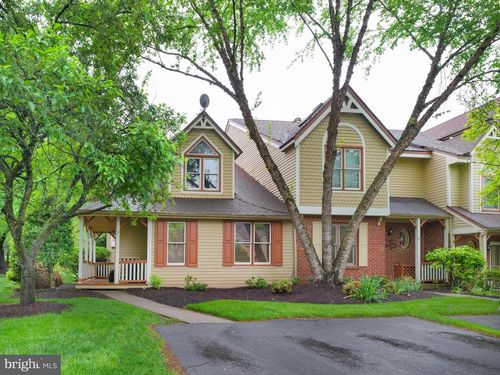 7 Sturbridge Ln, CHESTERBROOK, PA, 19087-5836 | Card Image
