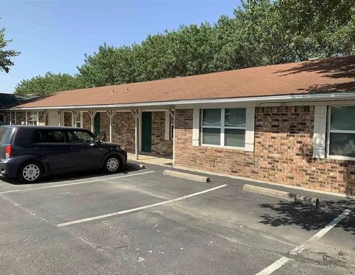 apt-4-201 Southland Dr, Burnet, TX, 78611-9707 | Card Image