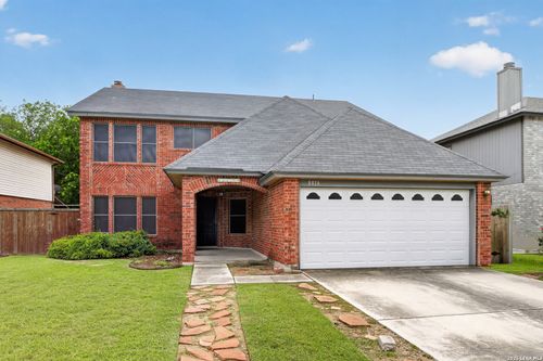 8014 Swindow Cir, Converse, TX, 78109-3216 | Card Image