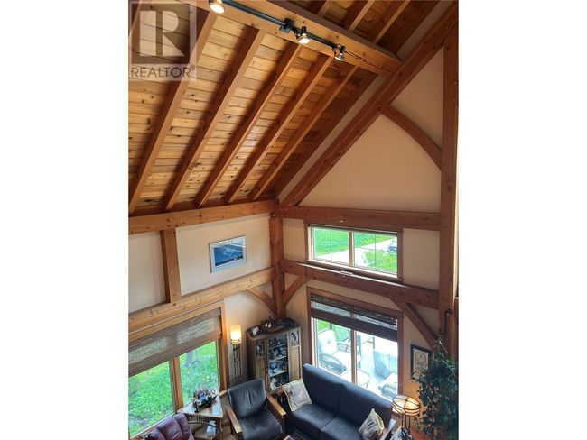 130 8 Th St, House other with 2 bedrooms, 3 bathrooms and null parking in Kaslo BC | Image 55