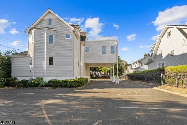 914 Clifton Ave, Home with 0 bedrooms, 3 bathrooms and null parking in Clifton NJ | Image 5