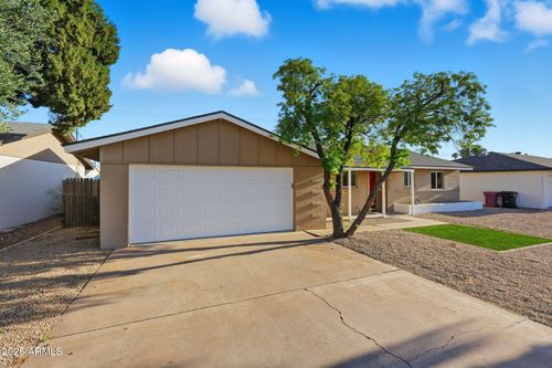 8257 E Cypress St, Scottsdale, AZ, 85257-2819 | Card Image