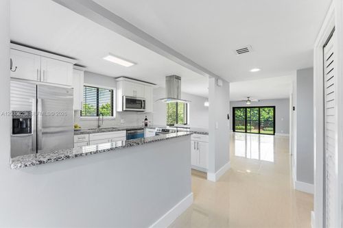 201-16451 Blatt Blvd, Weston, FL, 33326-1883 | Card Image