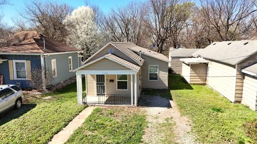 1129 N Rogers Ave, Springfield, MO, 65802-3518 | Card Image