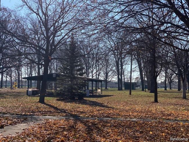 APT-120 - 19220 Wick Rd, Condo with 2 bedrooms, 1 bathrooms and null parking in Allen Park MI | Image 15