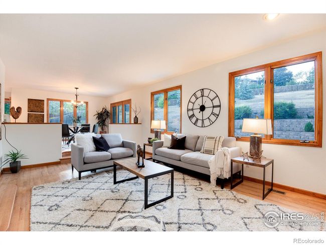 Family room off of the kitchen | Image 22